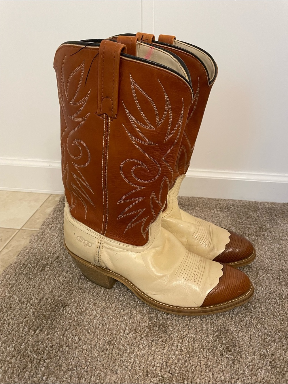 Dingo Men's Two-Tone Brown and Cream Western Cowboy Boots Size 10 D Western